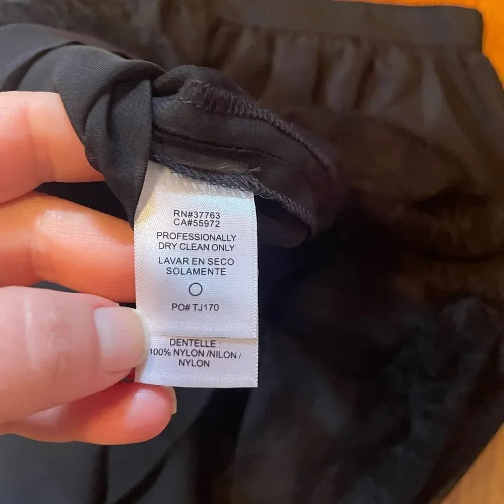 LAUNDRY BY SHELLI SEGAL | black skirt 4 - Picture 8 of 9